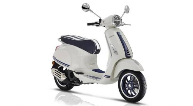 Vespa Primavera 125CC.