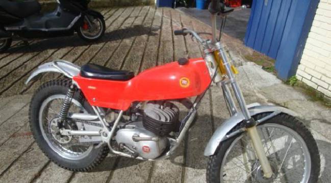 Moto Montesa Cota 247 CC.