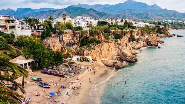 Excursión costa de Granada y cuevas de Nerja