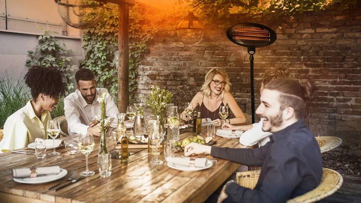 Eléctrico y portátil: este radiador de terraza es la alternativa más barata contra el frío