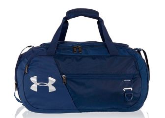 Espaciosa e impermeable: la bolsa de deporte Under Armour mejor valorada en Amazon