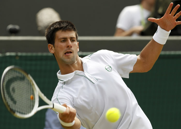 Djokovic tumba a Montañés y merma la nómina española en Wimbledon
