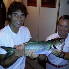 Nadal, de vacaciones, felicita a Federer por Twitter Nadal, de vacaciones, felicita a Federer por Twitter