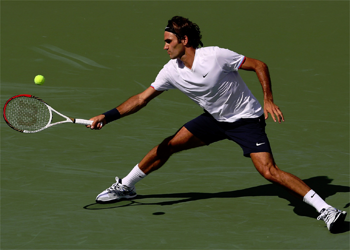 Federer apabulla a Djokovic en la final e iguala a Nadal