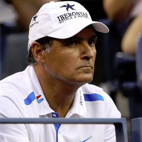 Toni Nadal insta a revisar las superficies para evitar lesiones Toni Nadal insta a revisar las superficies para evitar lesiones