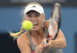 Cómodo estreno de Wozniacki y Cibulkova en primera ronda Cómodo estreno de Wozniacki y Cibulkova en primera ronda