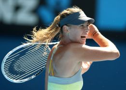 Sharapova y Radwanska se clasifican para cuartos de final Sharapova y Radwanska se clasifican para cuartos de final