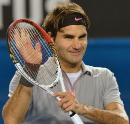 Federer, en la pista de Emerson Federer, en la pista de Emerson