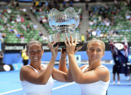 Las italianas Vinci y Errani ganan el título de dobles Las italianas Vinci y Errani ganan el título de dobles