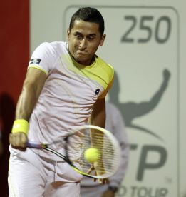 Almagro debuta con un cómodo triunfo ante Guido Pella Almagro debuta con un cómodo triunfo ante Guido Pella