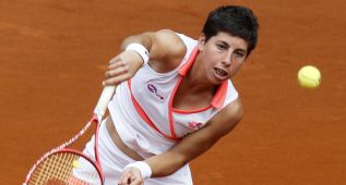Carla Suárez gana a Nadia Petrova y avanza en Roma