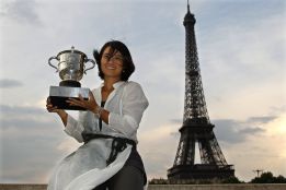 La china Li Na, ganadora de dos Grand Slam, anuncia su retirada