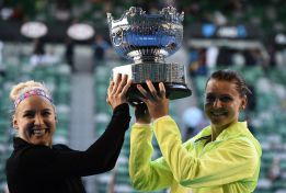 Mattek-Sands y Safavora gana el título de dobles femenino