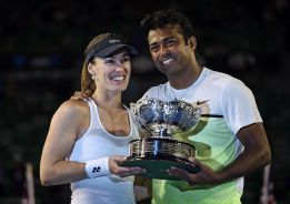 Nueve años después, Martina Hingis otra vez campeona
