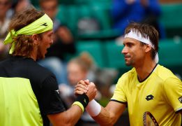 Ferrer arrolla a Lacko y Almagro ya espera a Rafa Nadal