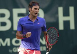 Federer sufre en Halle en
su debut ante Kohlschreiber
