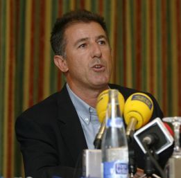 Avendaño pide la dimisión de Escañuela, presidente de la RFET
