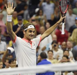 Federer pasa a cuartos y Murray queda eliminado