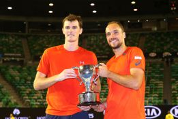 Jamie Murray y el brasileño Soares ganan el título en dobles