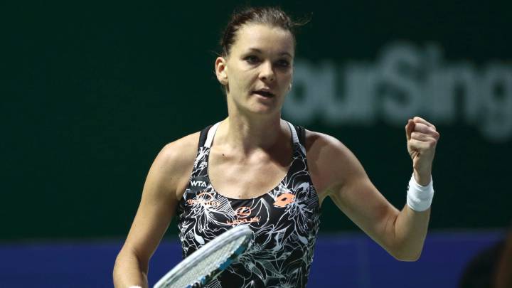 Radwanska doma el saque de Pliskova y llega a semifinales