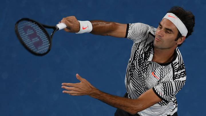 Federer outlasts Wawrinka to reach Australian Open final