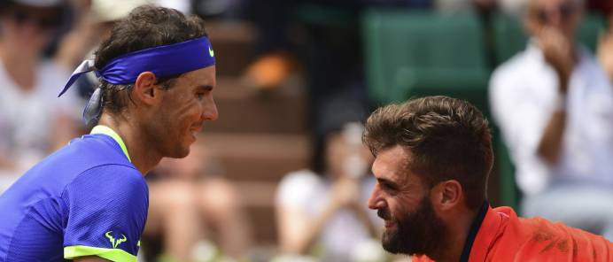 Nadal revienta a Paire en su primer paso hacia la Décima