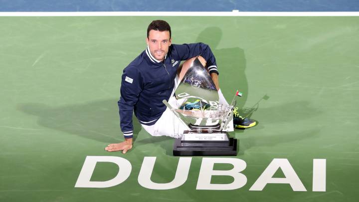 Roberto Bautista campeón en Dubai.