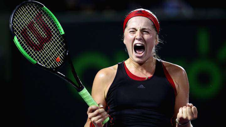 Jelena Ostapenko celebra su pase a la final de Miami.