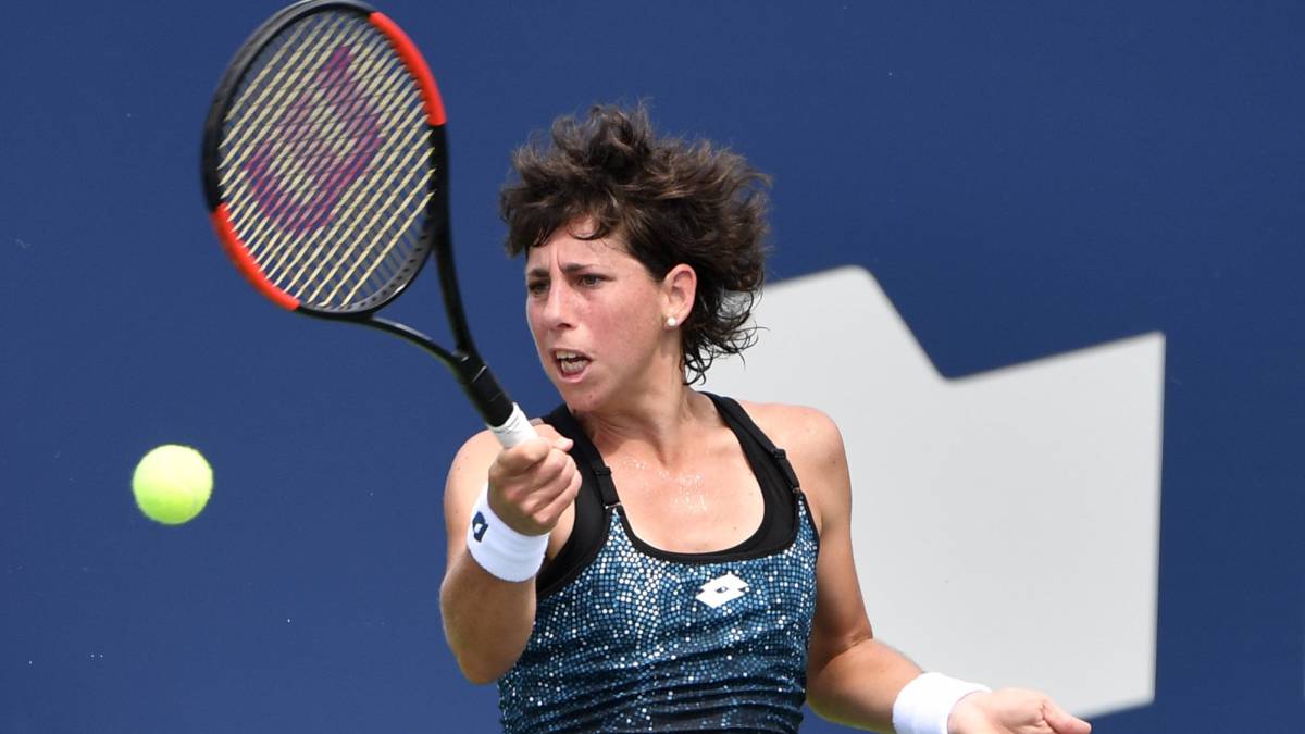 Carla Suárez avanza a octavos tras la retirada de Tsurenko