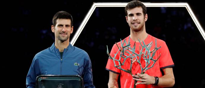 Novak Djokovic y Karen Khachanov.