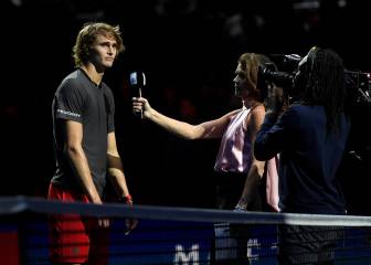Zverev vence a Federer y se gana las pifias de los fanáticos