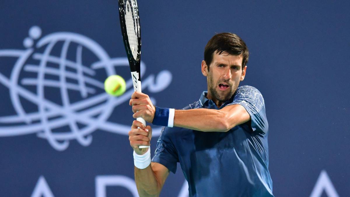 Djokovic supera a Khachanov y buscará su 4º título en Abu Dabi