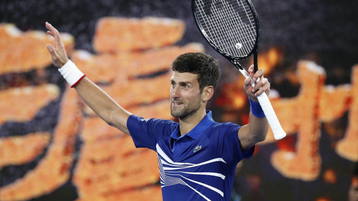 Djokovic se complica ante Medvedev en un partido gris