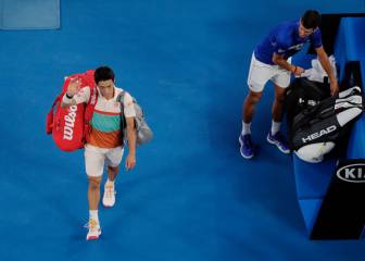 Nishikori abandona y Djokovic alcanza su séptima semifinal