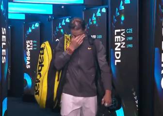 Nadal no puede aguantar y llora de camino al vestuario