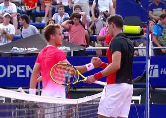 Munar apea a Cecchinato y Delbonis remonta a Carballés
