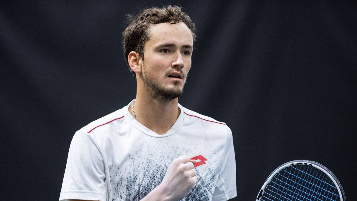 Medvedev bate a Monfils y se cita con Fucsovics en la final