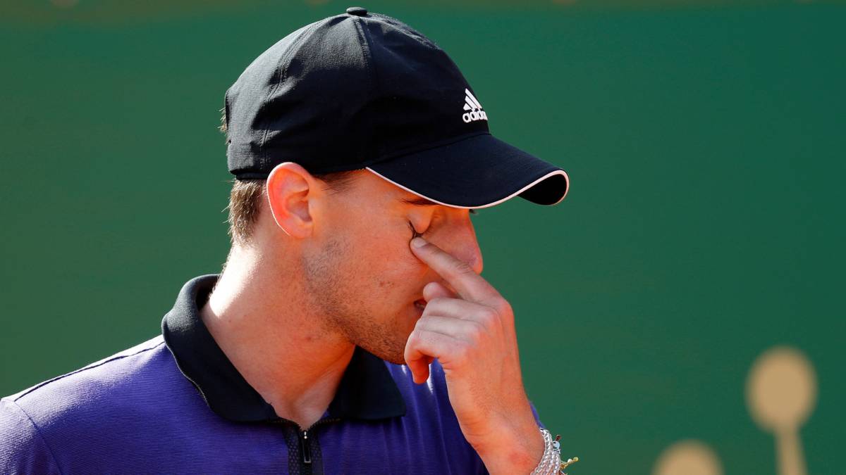 Lajovic sorprende a Thiem y despeja el camino de Djokovic