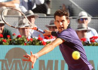 Thiem remonta ante Federer y se cita con Djokovic en semis