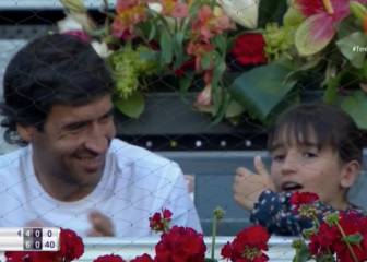 Raúl's daughter in awe during a day at the tennis with Dad in Madrid