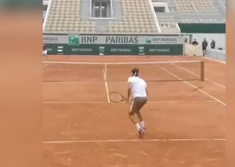 Roger Federer es de otro planeta: así controla esta bola