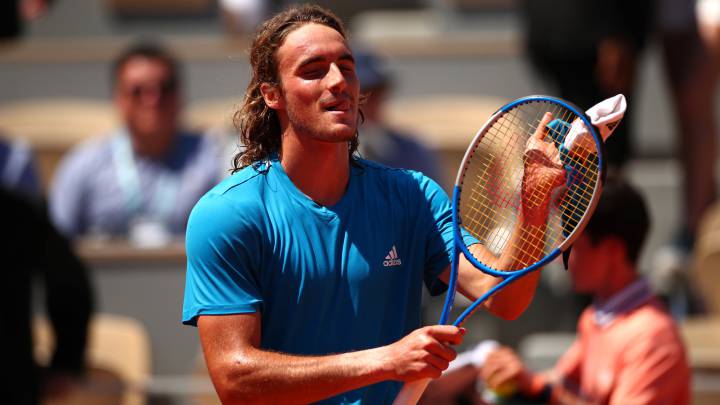 Tsitsipas sabe sufrir ante Krajinovic y pasa a octavos