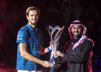 Medvedev gana la polémica Diriyah Cup y no va a Abu Dabi