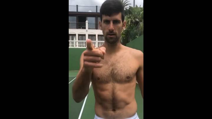 Djokovic se entrena con permiso en el Club Puente Romano