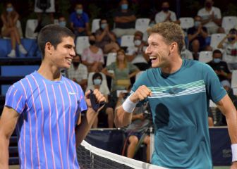 Alcaraz prepara la previa del Open de Australia con Carreño