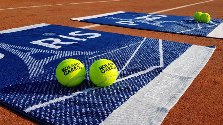 El gobierno francés ya baraja un aplazamiento de Roland Garros
