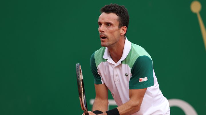 Bautista se deshace sin problemas de Pablo Andújar