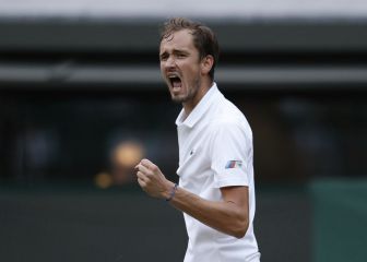Medvedev remonta un 0-2 y Kyrgios se retira por lesión
