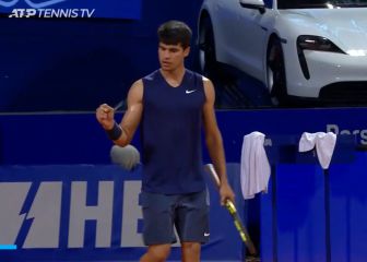 Carlos Alcaraz remonta ante Pouille como un favorito