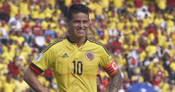 'Mamá James' y otros familiares de jugadores que la liaron
